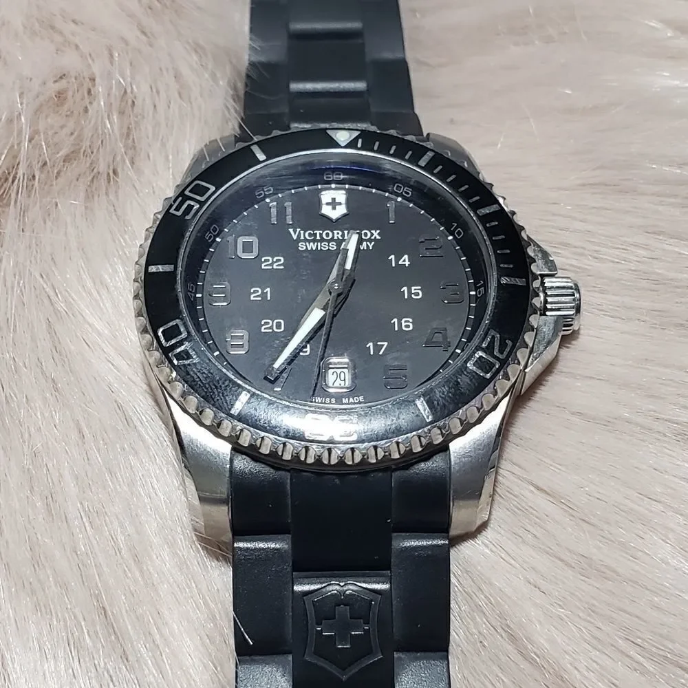 100% Authentic Victorinox Swiss Army